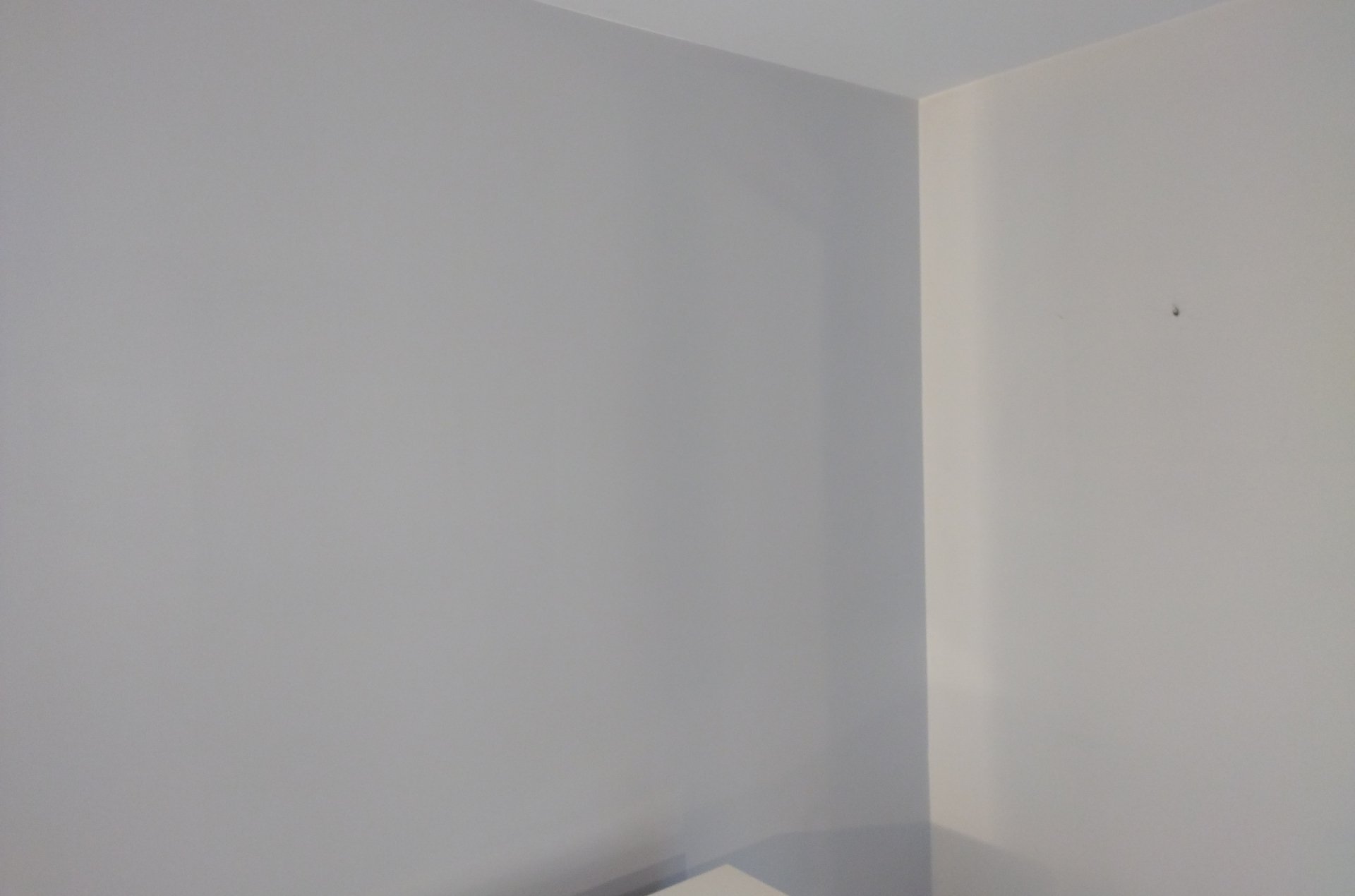 Mur gris après rénovation intérieure