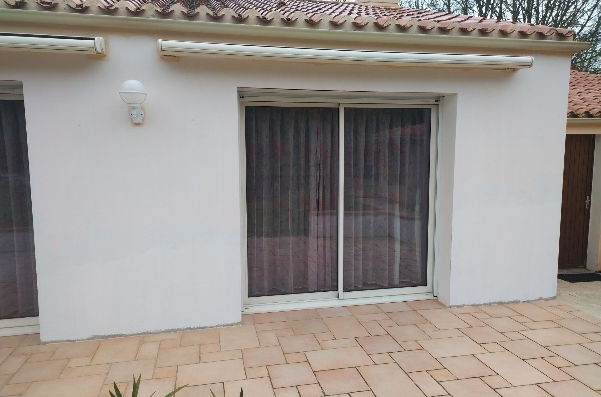 rénovation complète de la façade d'une maison à Beauvoir-sur-Mer