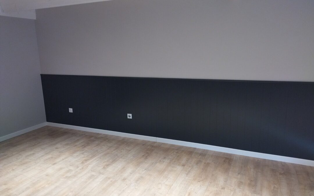 Peinture intérieure d’une salle de réception à Châteauneuf
