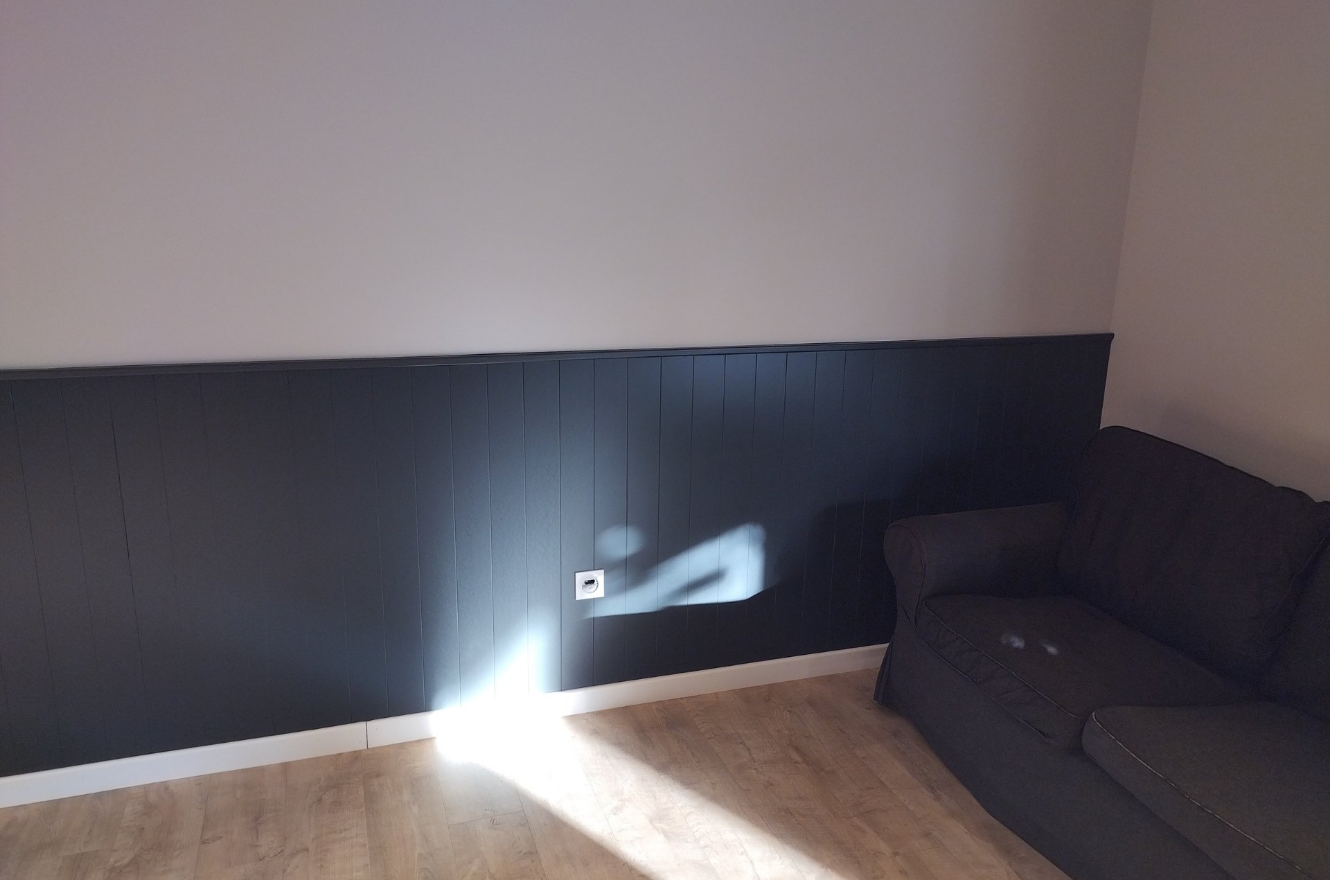 Résultat peinture intérieure salle de réception Châteauneuf